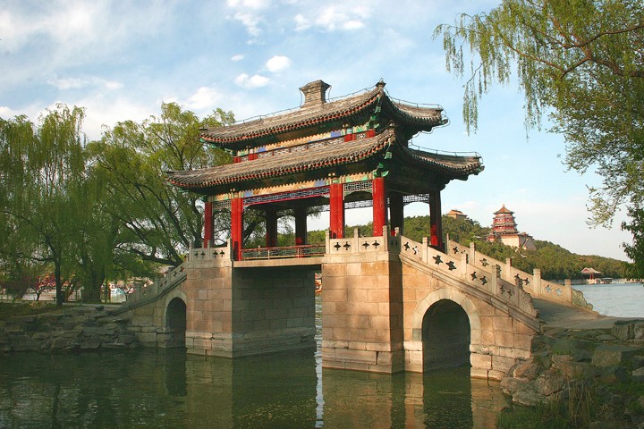 a5ef9c63ec314f0683934e58eb4494d8.jpg Kunming Lake Area West Causeway(Xidi)(图3)